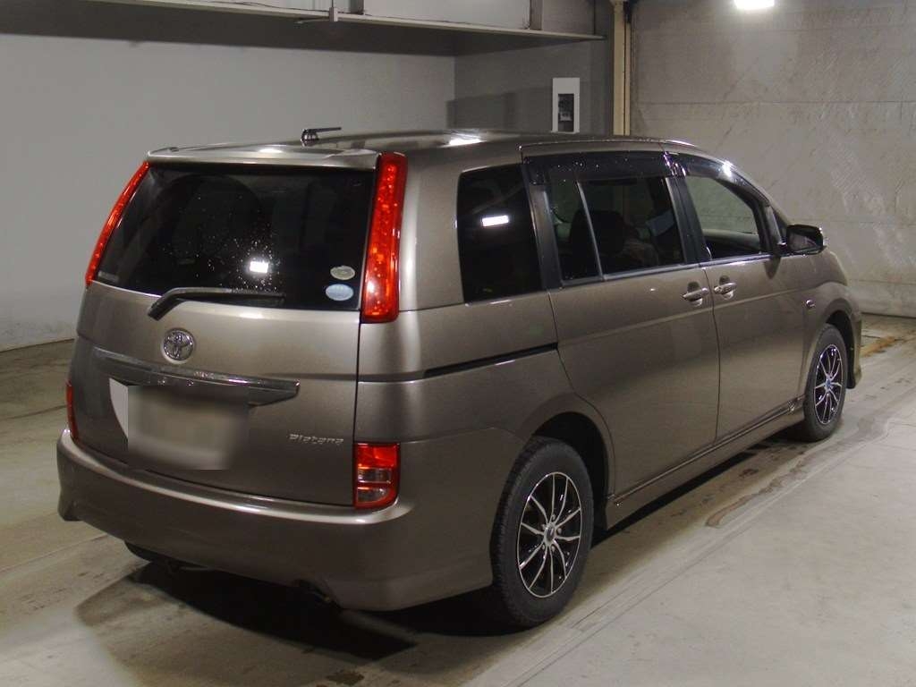 TOYOTA ISIS
