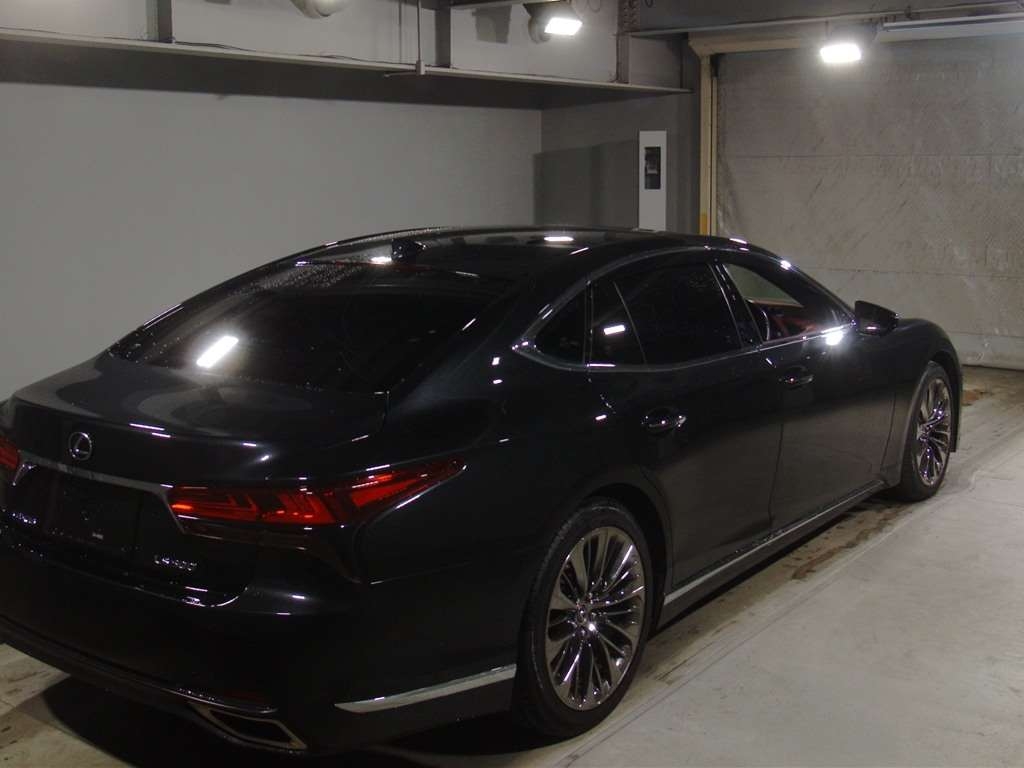 LEXUS LS500