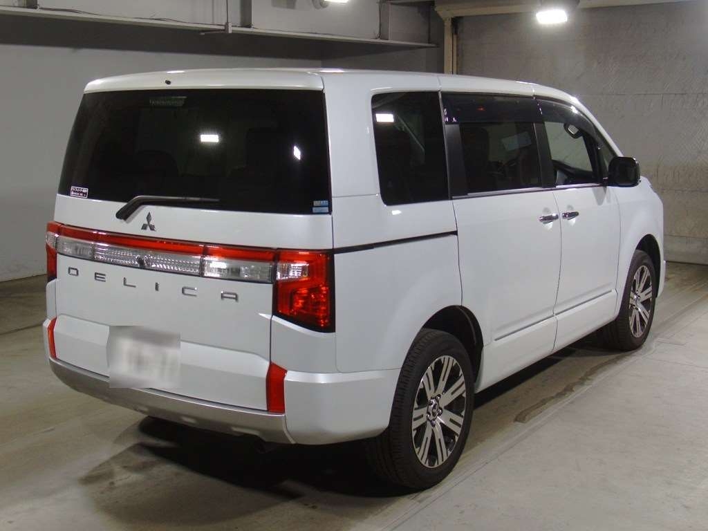 MITSUBISHI DELICA D:5