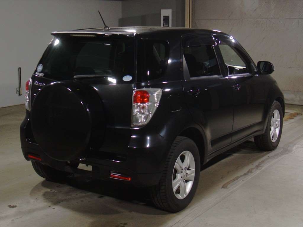 TOYOTA RUSH