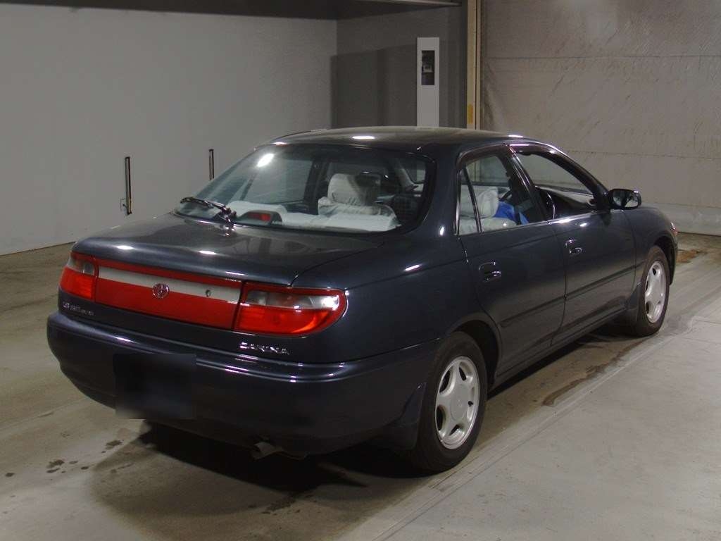 TOYOTA CARINA