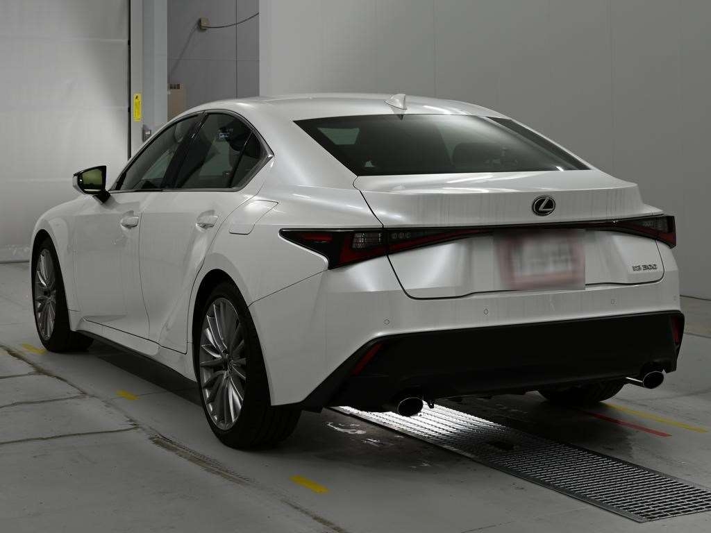 LEXUS IS300