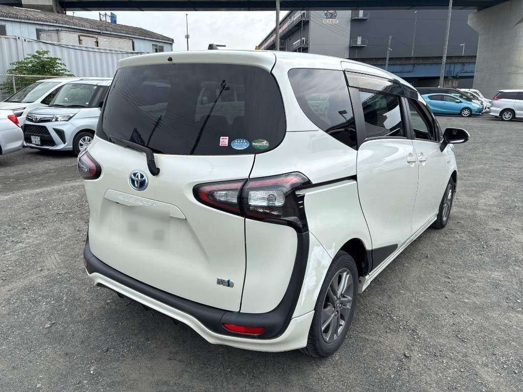 TOYOTA SIENTA