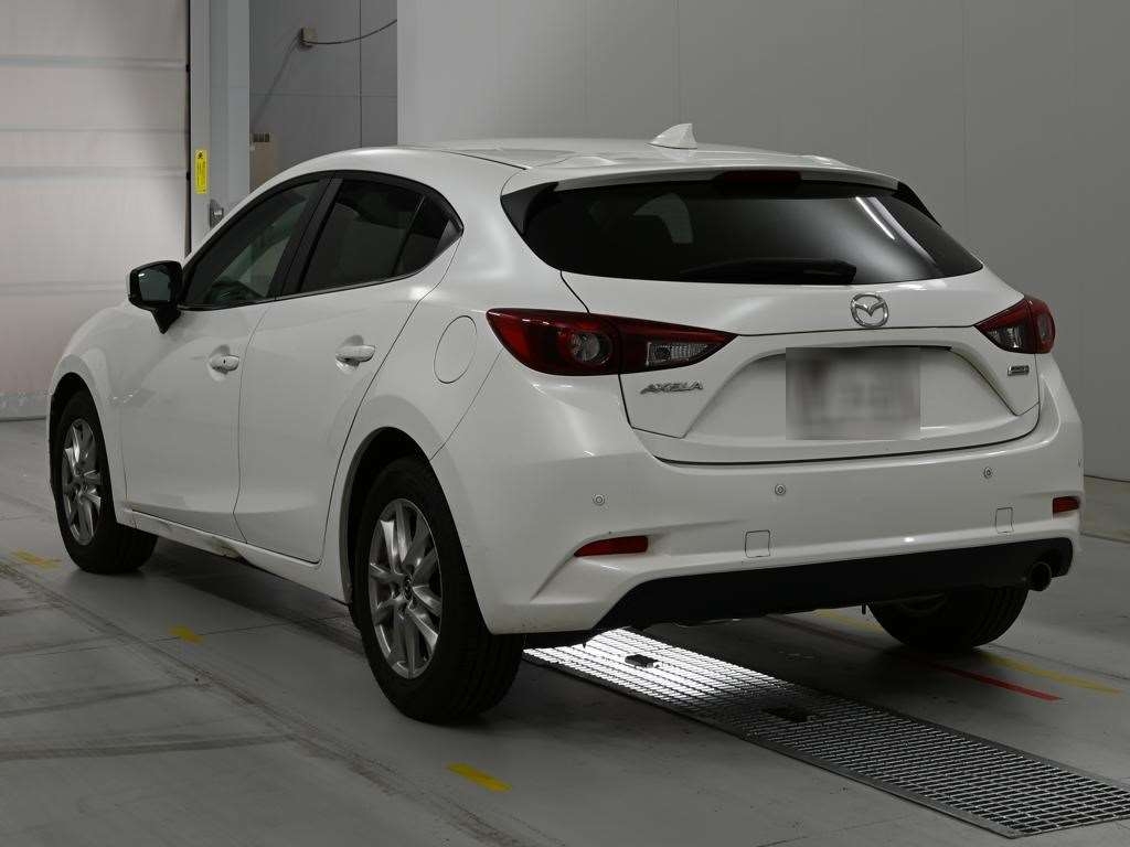 MAZDA AXELA