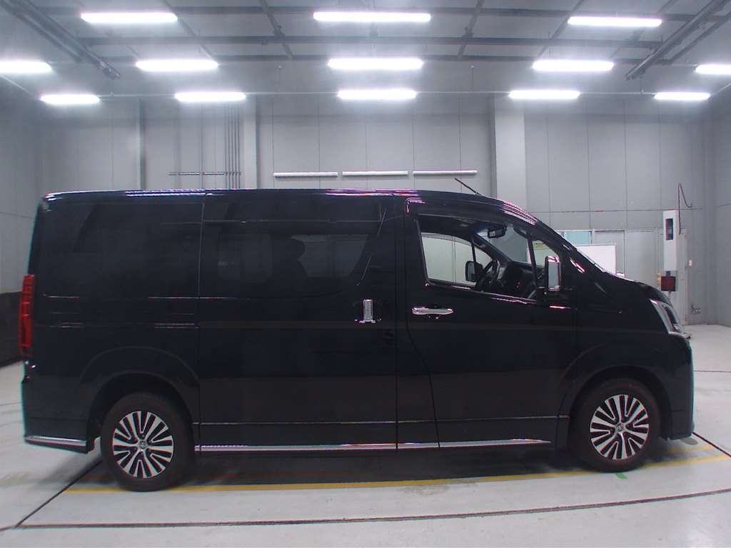 TOYOTA GRANACE