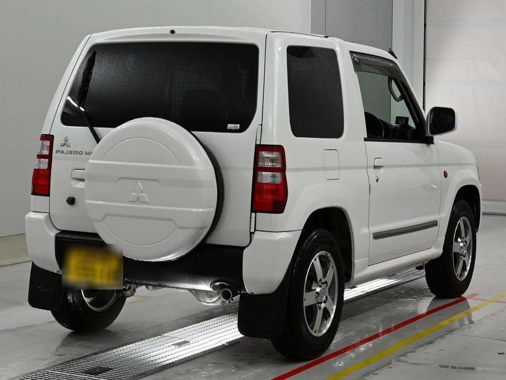 MITSUBISHI PAJERO MINI
