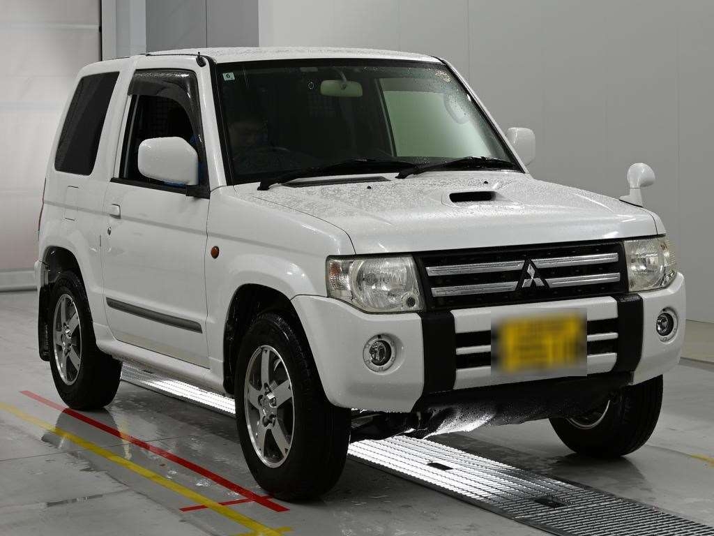 MITSUBISHI PAJERO MINI