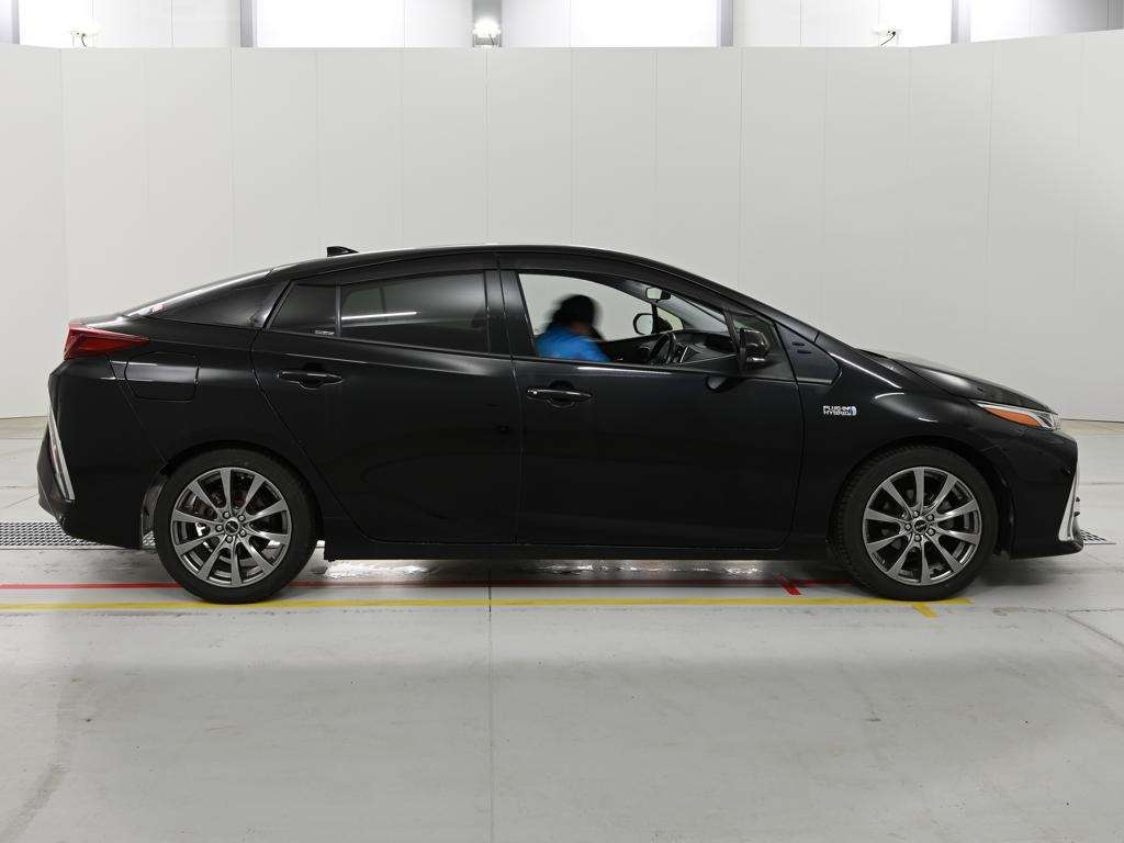 TOYOTA PRIUS PHV