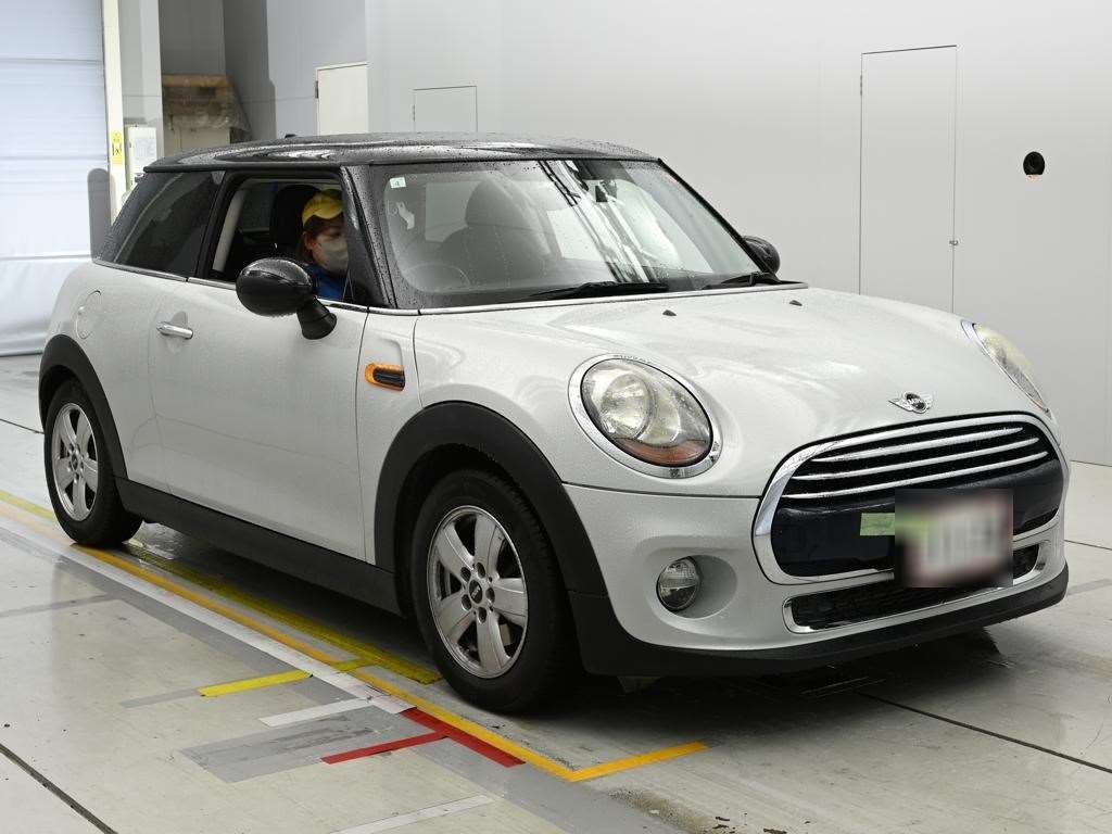 MINI HATCH