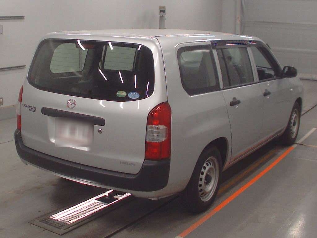 MAZDA FAMILIA