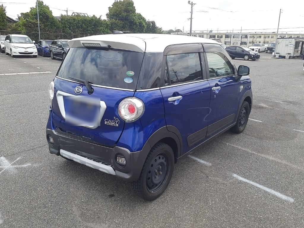DAIHATSU CAST