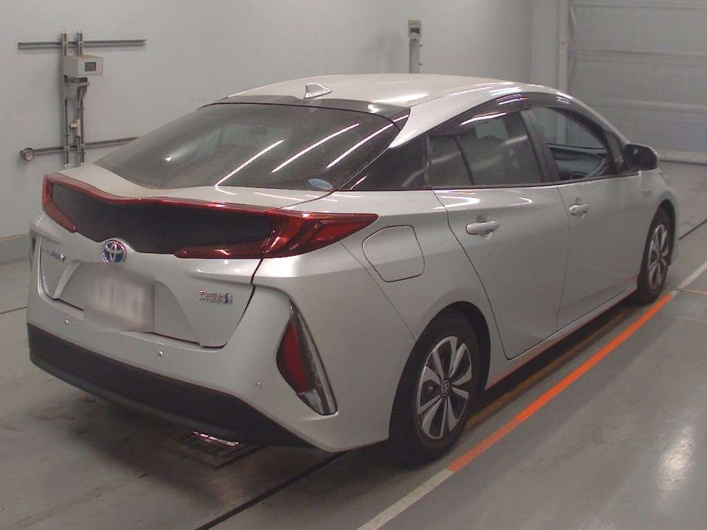 TOYOTA PRIUS PHV