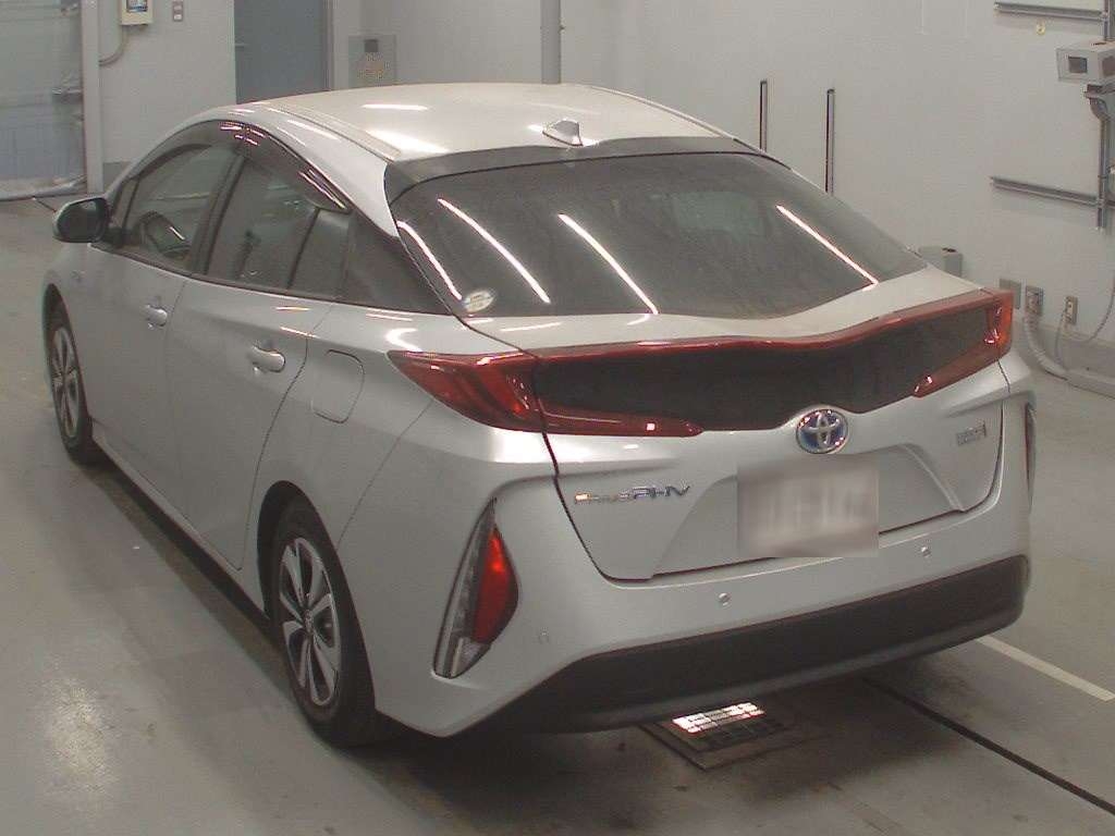 TOYOTA PRIUS PHV