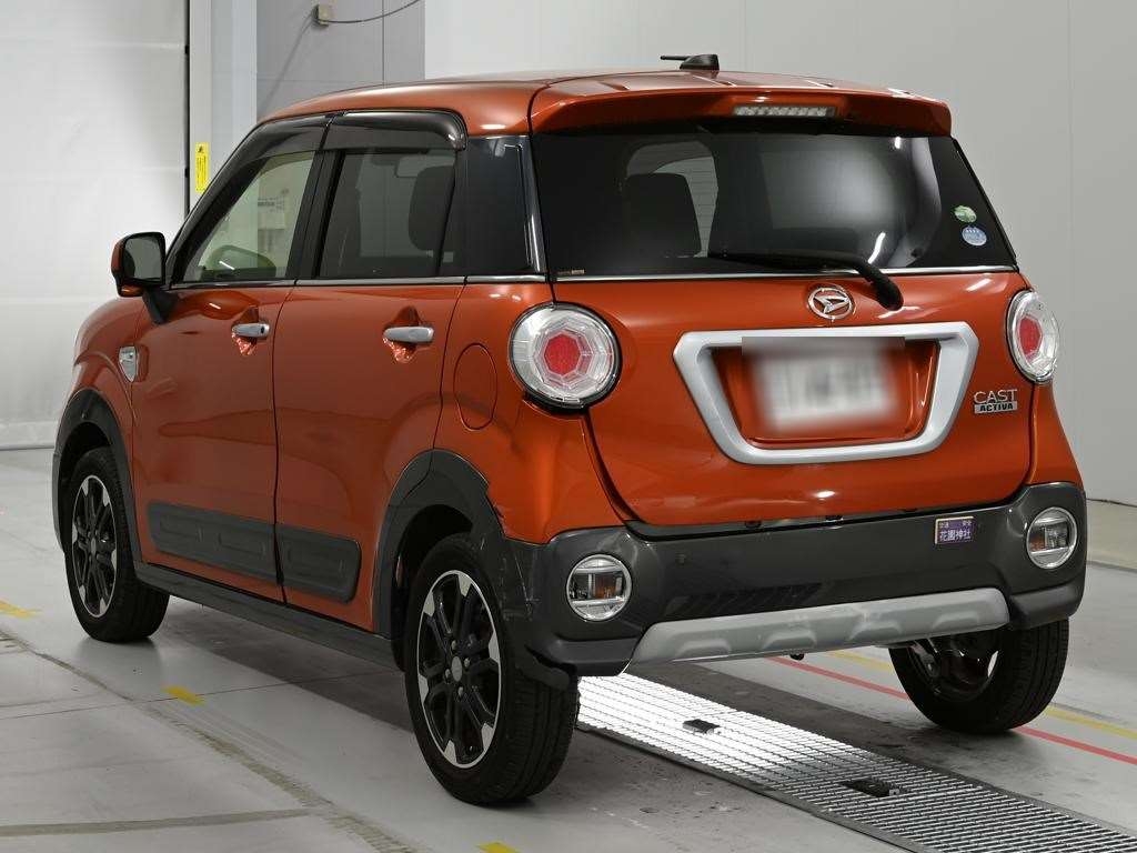 DAIHATSU CAST