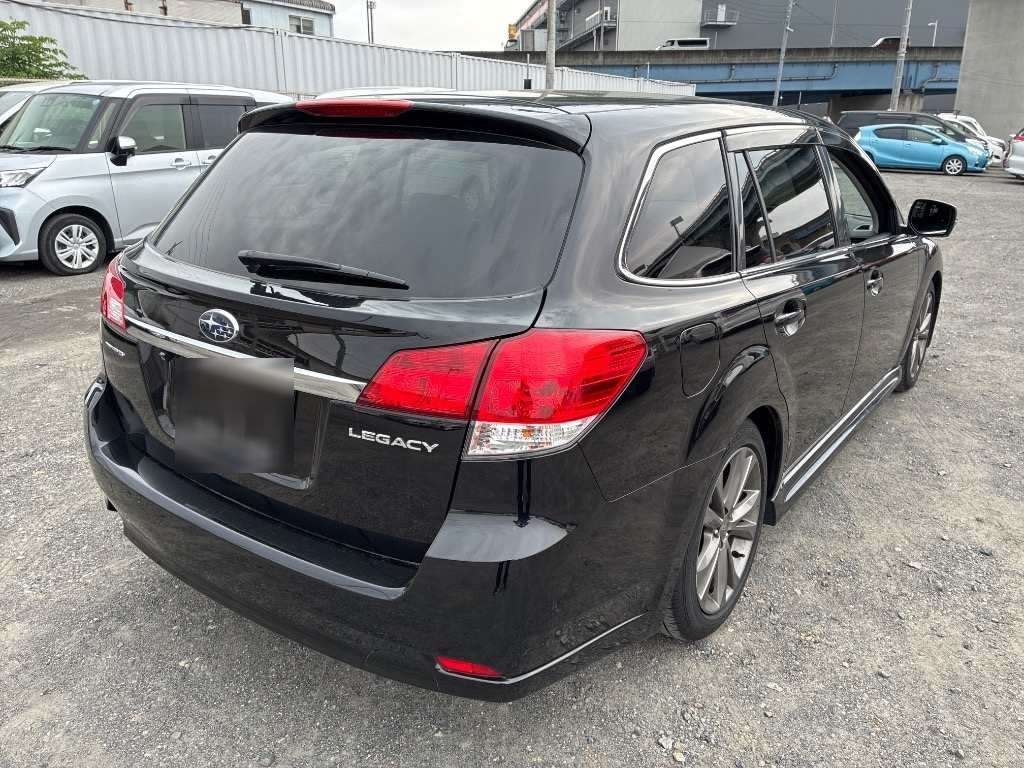 SUBARU LEGACY