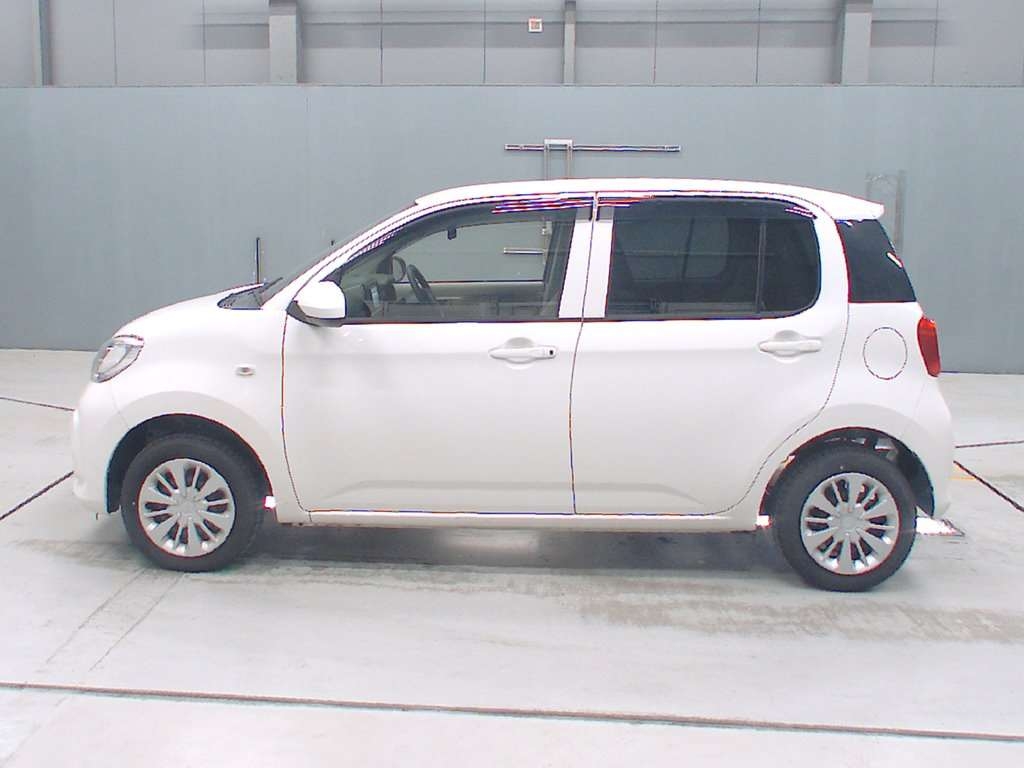 DAIHATSU BOON