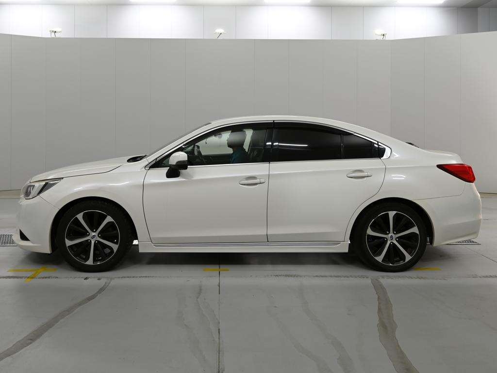 SUBARU LEGACY B4
