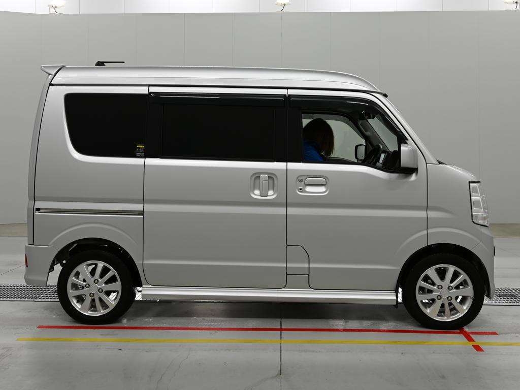 MITSUBISHI TOWN BOX