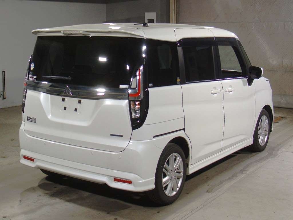 MITSUBISHI DELICA D:2