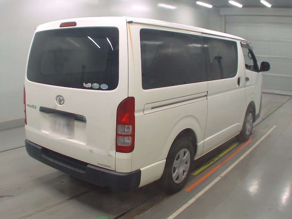 TOYOTA REGIUS ACE