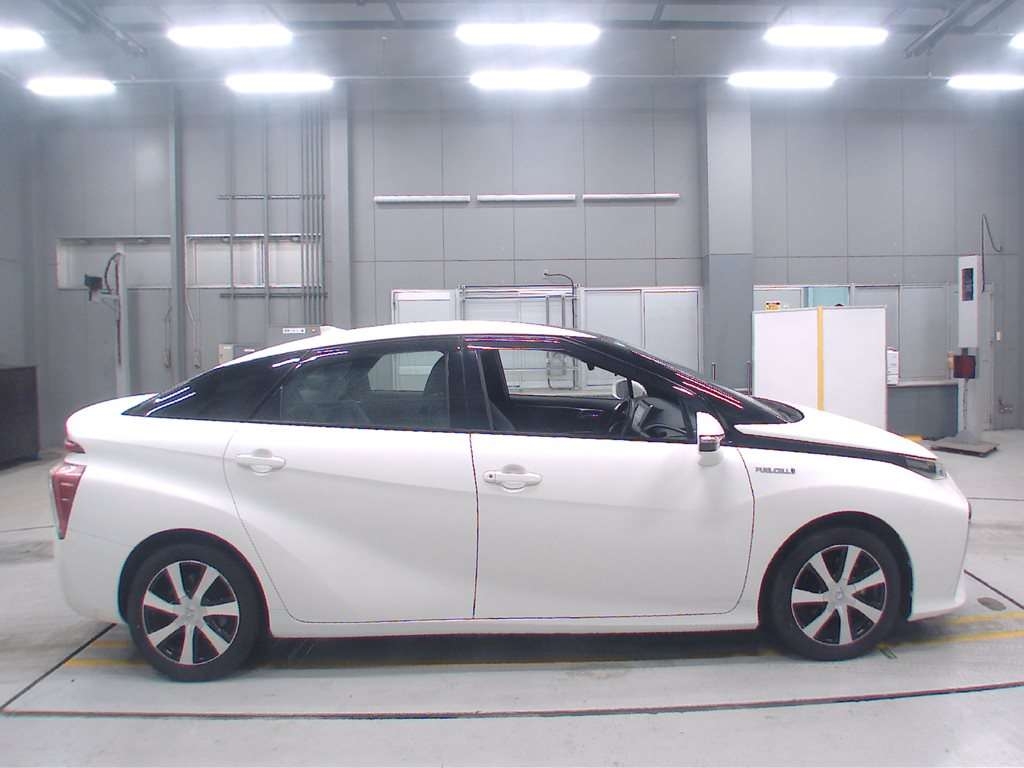 TOYOTA MIRAI