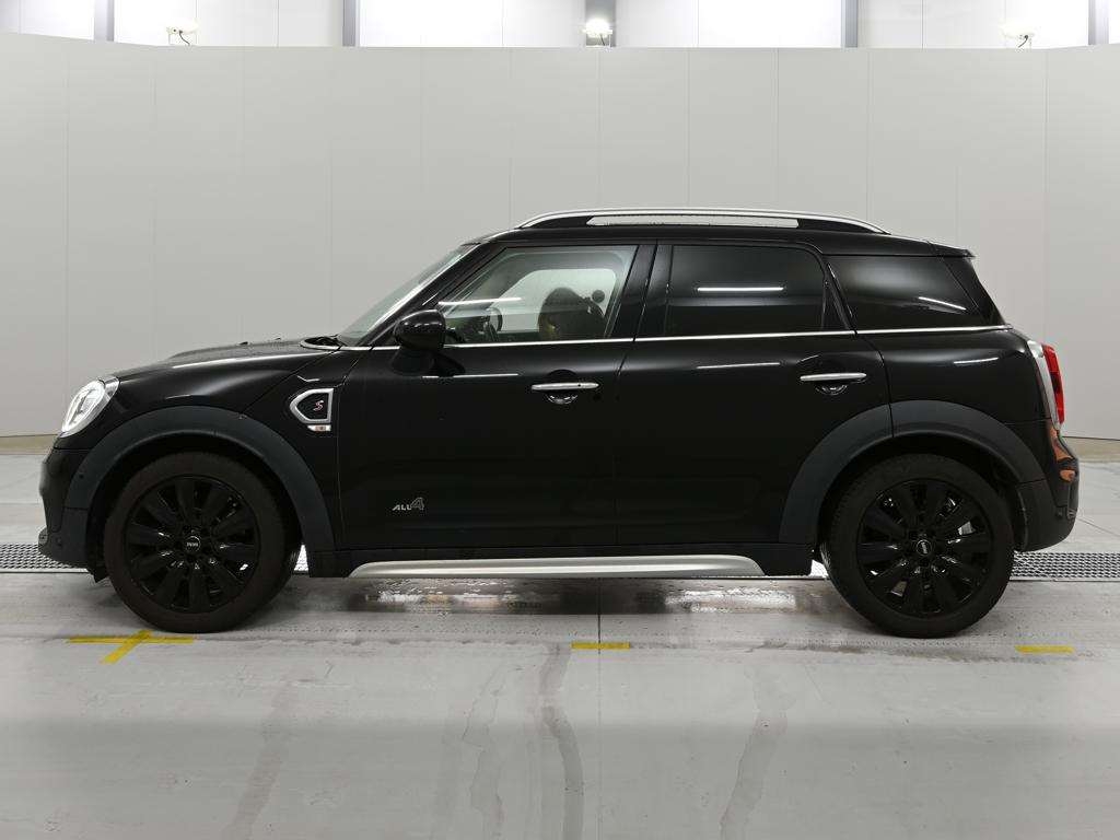 MINI CROSSOVER