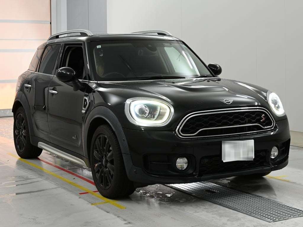 MINI CROSSOVER