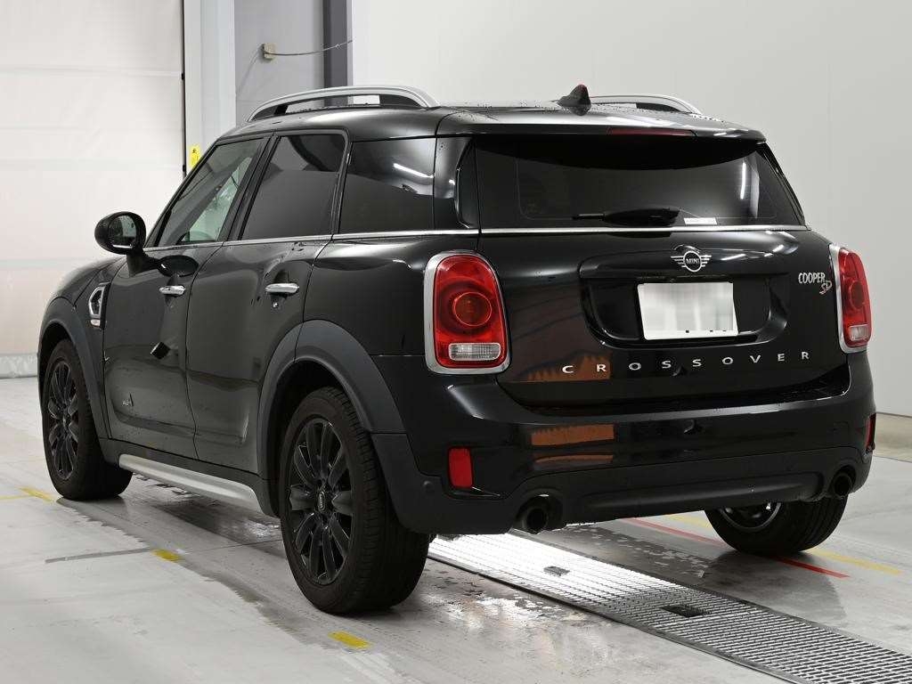 MINI CROSSOVER