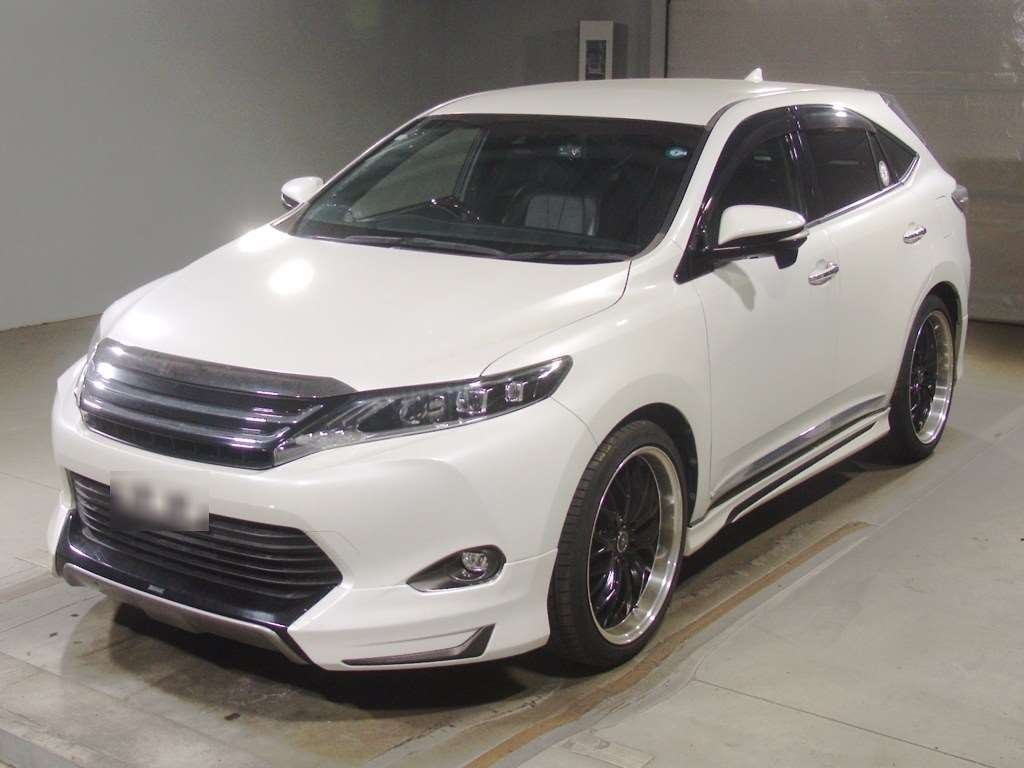 TOYOTA HARRIER
