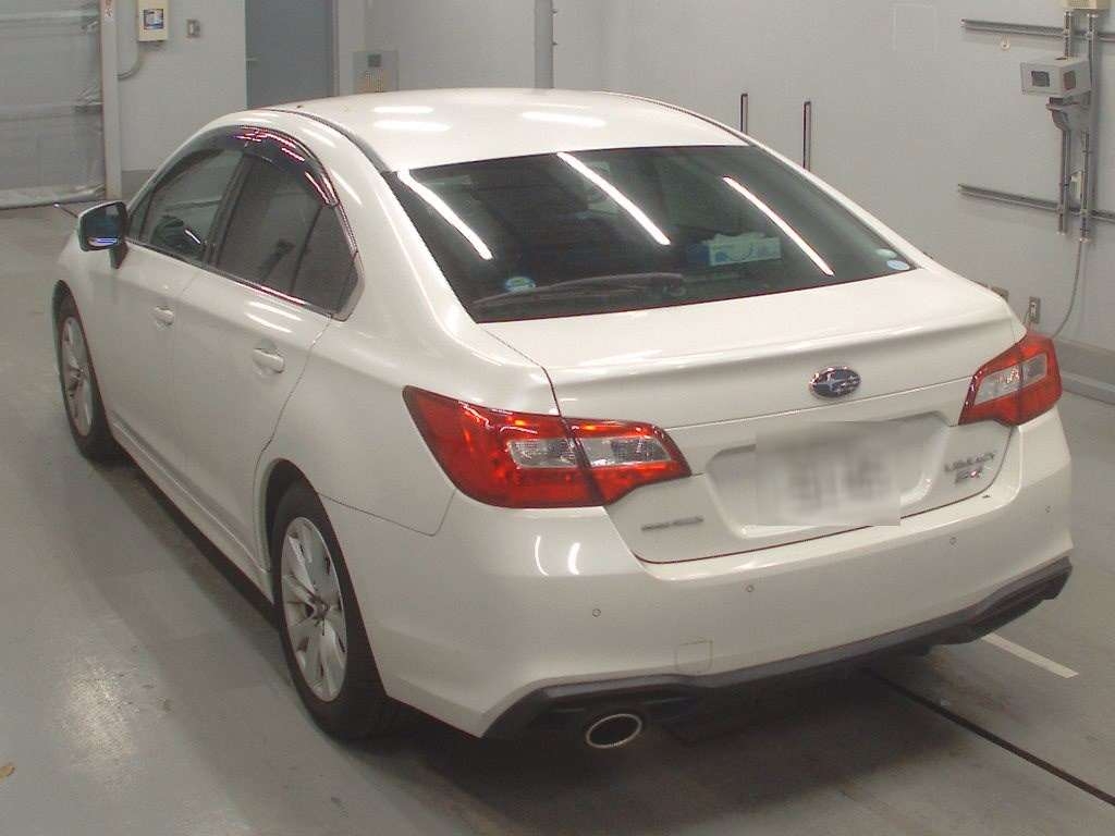 SUBARU LEGACY B4
