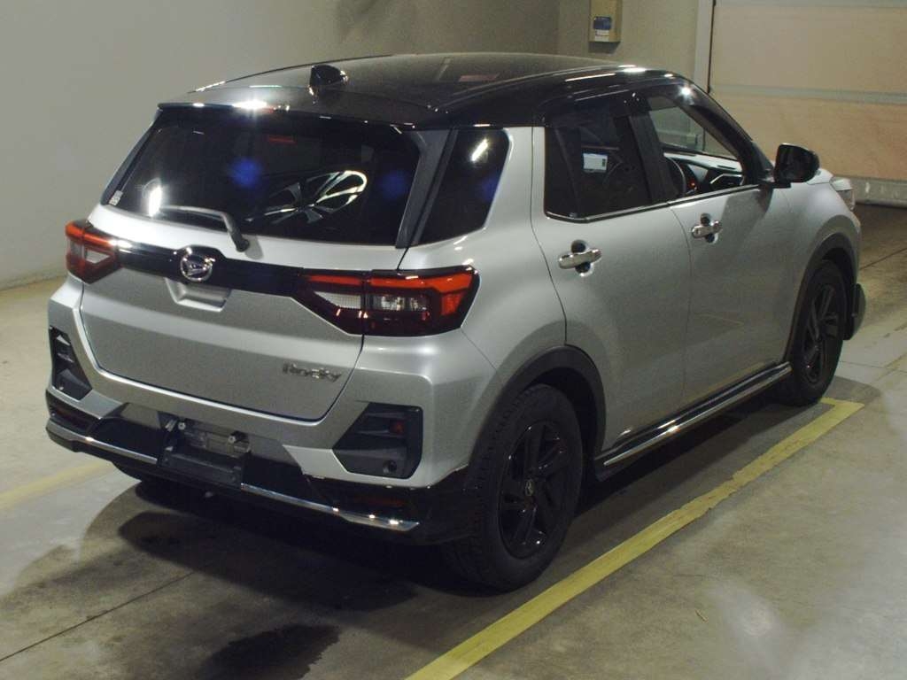 DAIHATSU ROCKY