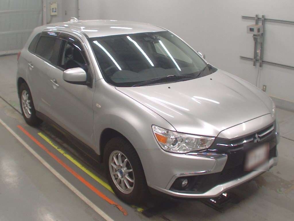 MITSUBISHI RVR