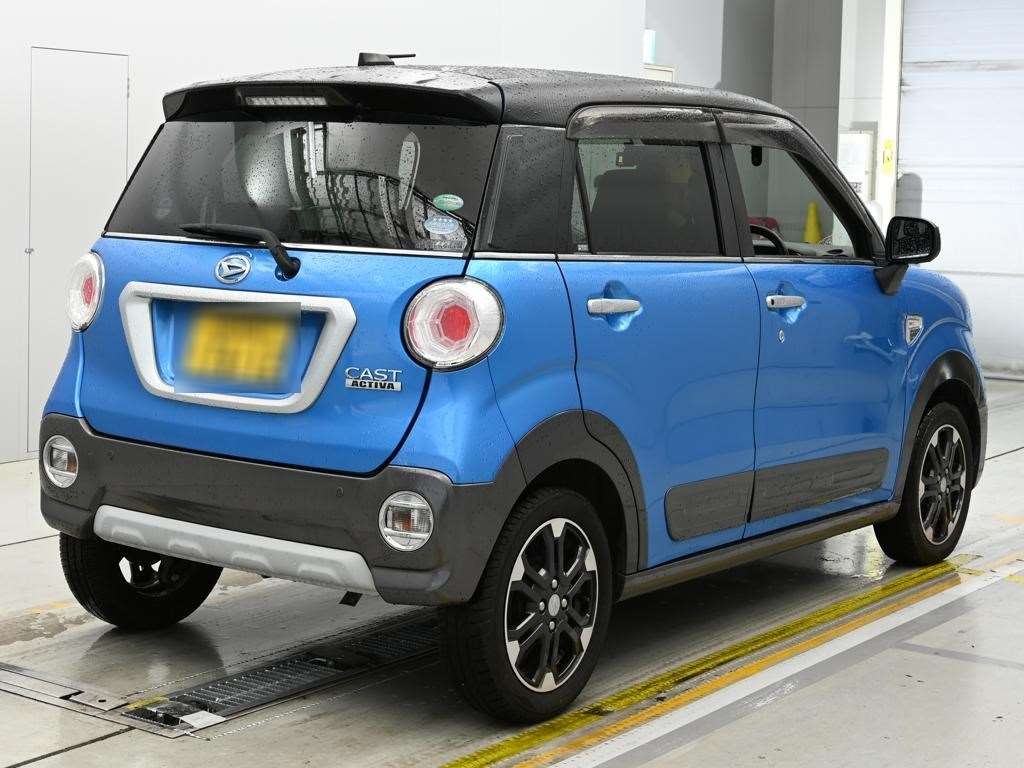 DAIHATSU CAST