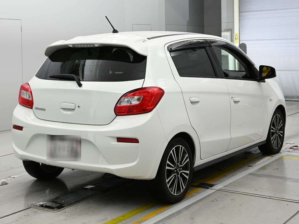 MITSUBISHI MIRAGE
