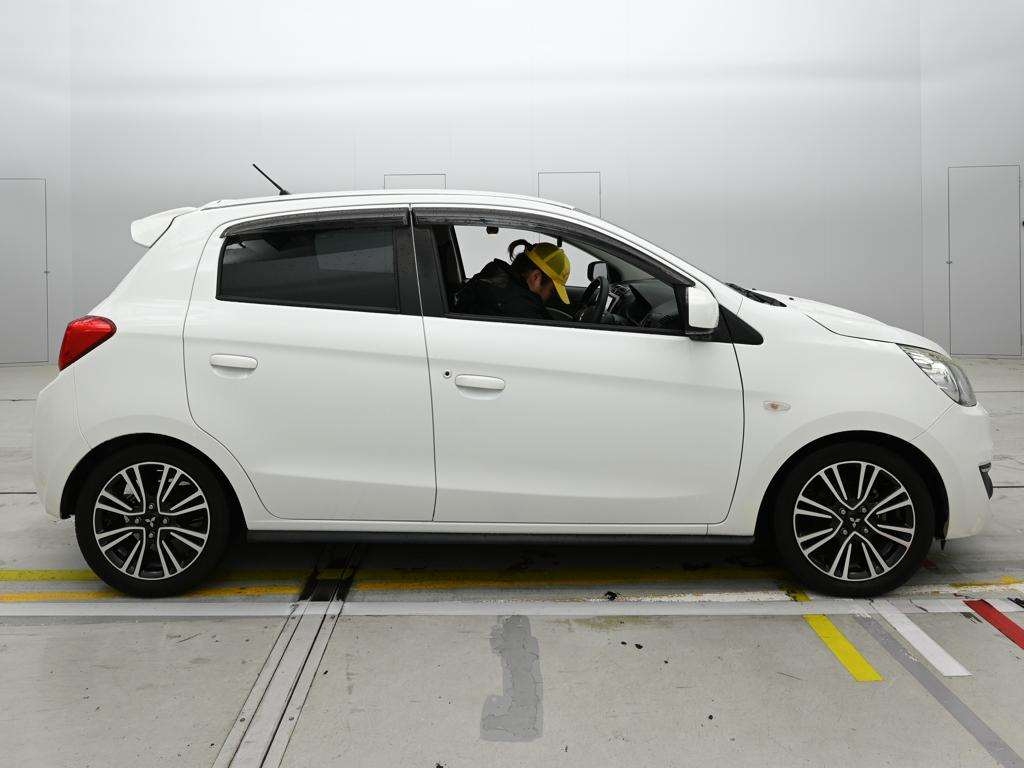 MITSUBISHI MIRAGE
