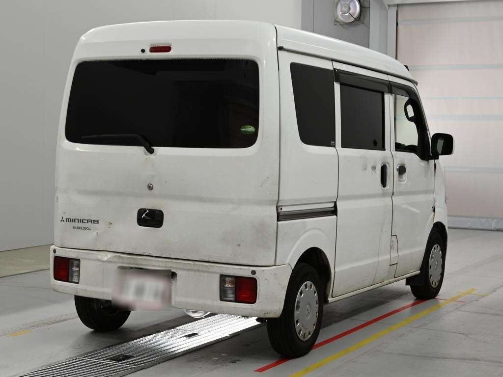 MITSUBISHI MINICAB