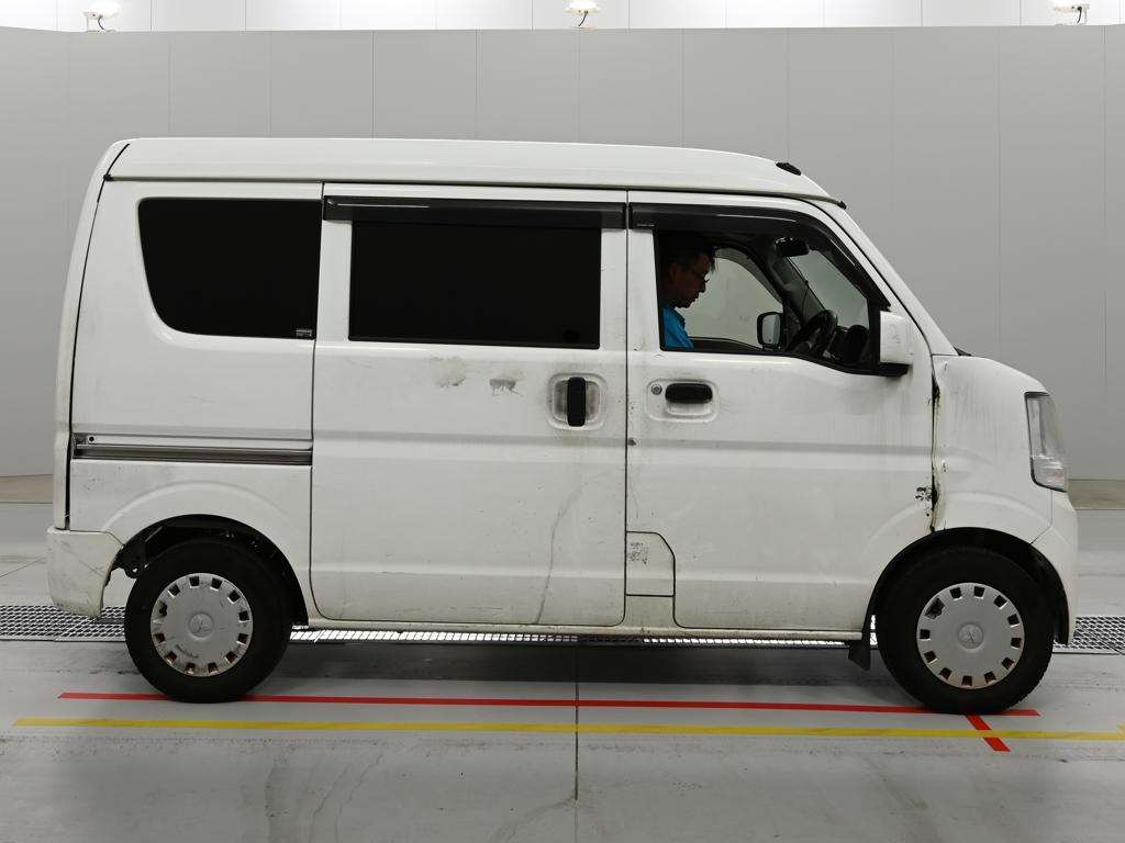 MITSUBISHI MINICAB