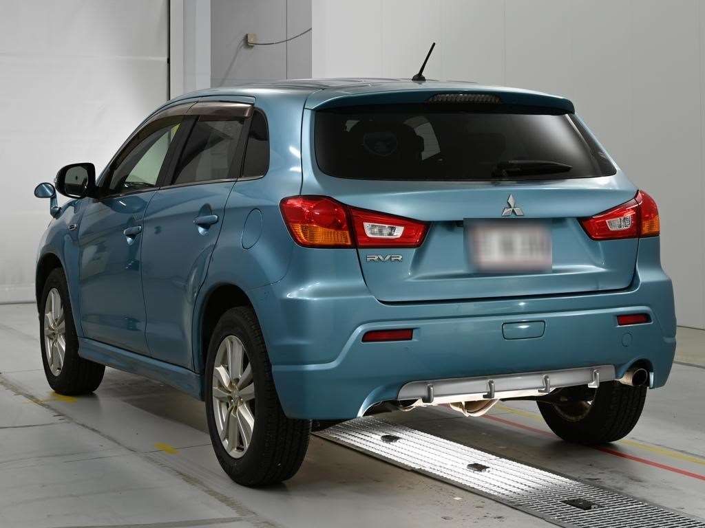 MITSUBISHI RVR