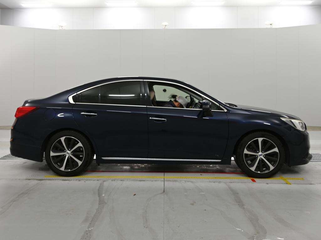 SUBARU LEGACY B4