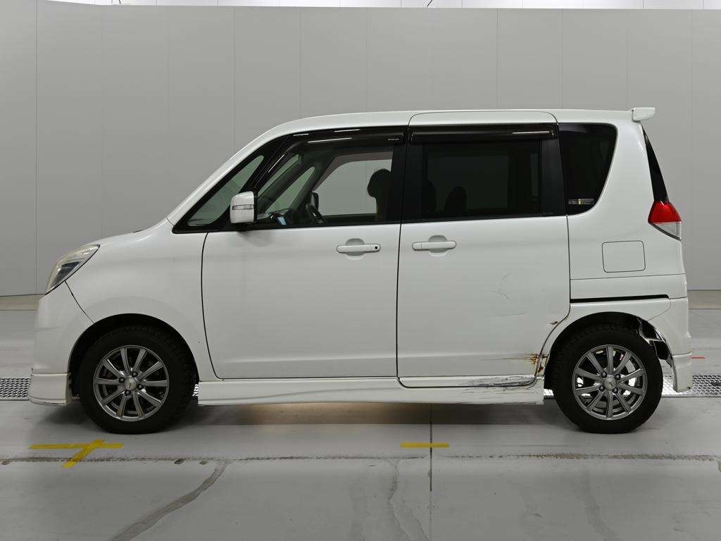 MITSUBISHI DELICA D:2