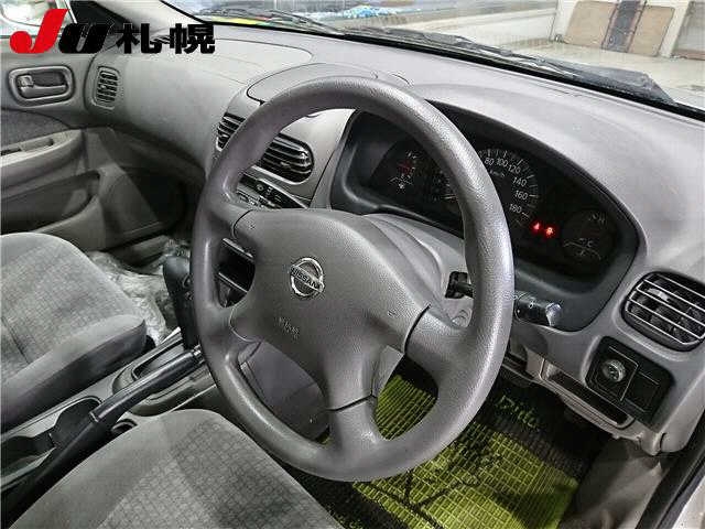 NISSAN SUNNY