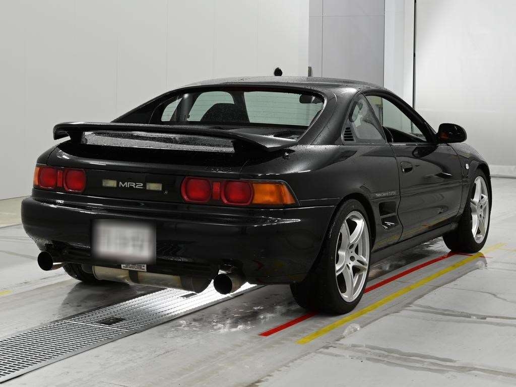 TOYOTA MR2