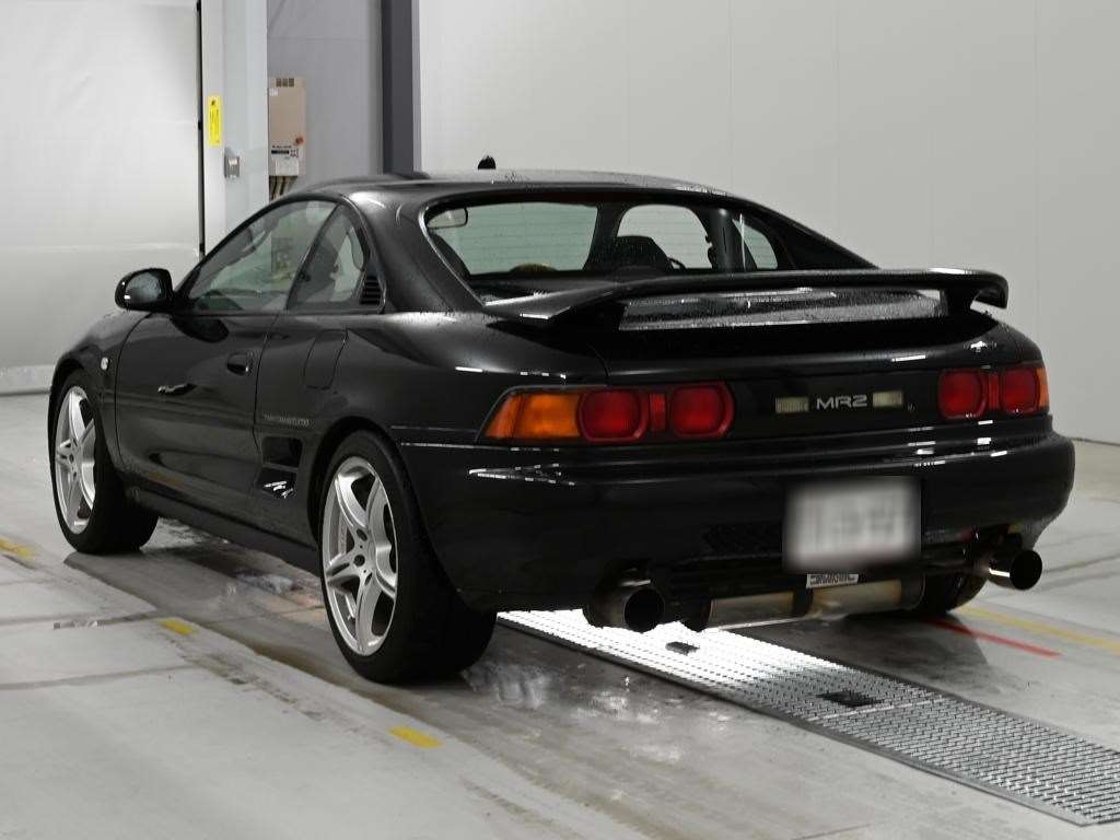 TOYOTA MR2