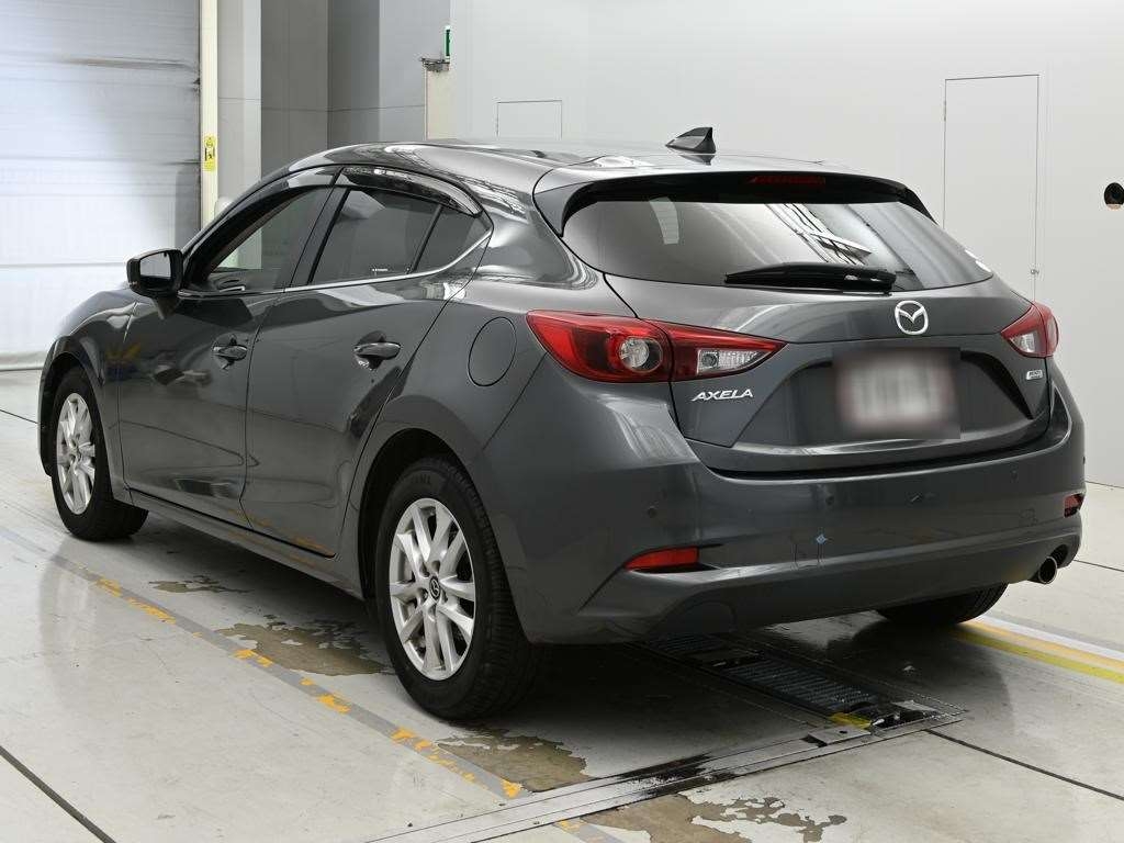MAZDA AXELA
