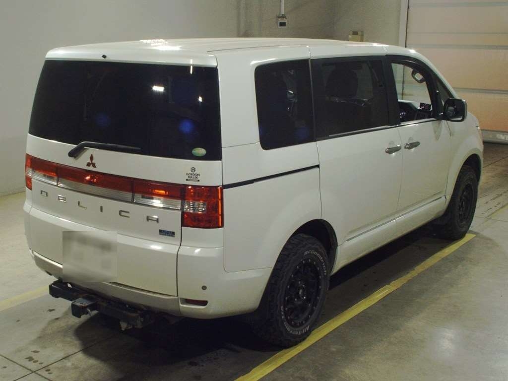 MITSUBISHI DELICA D:5