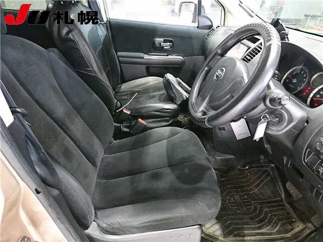 NISSAN LAFESTA