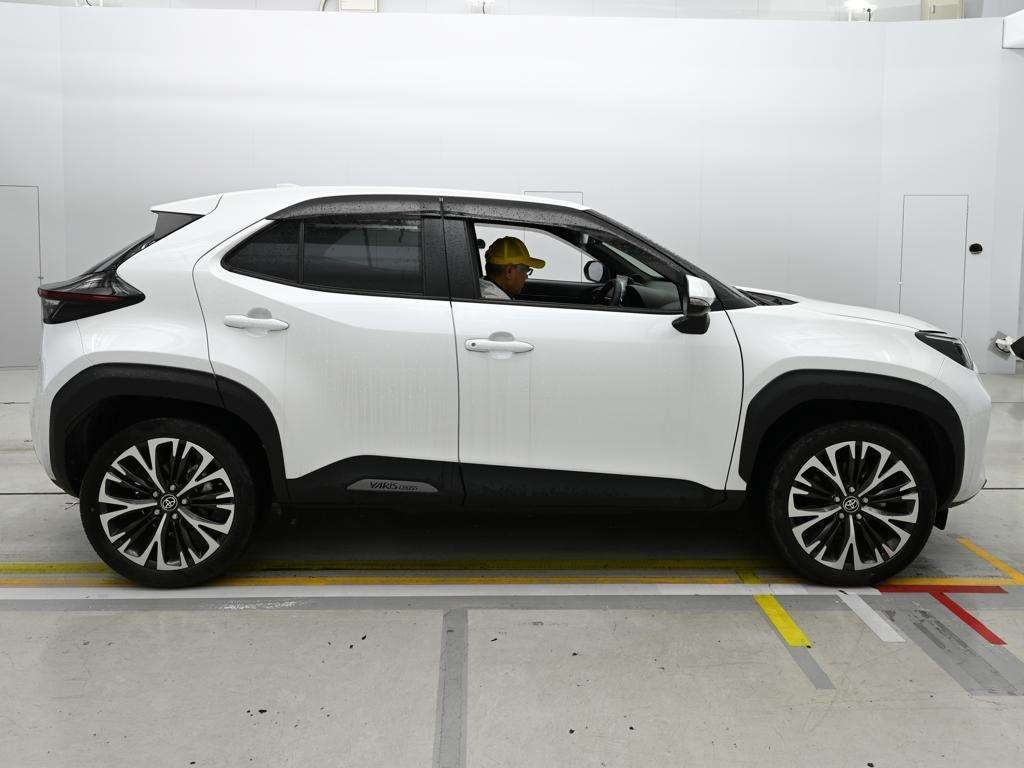 TOYOTA YARIS CROSS