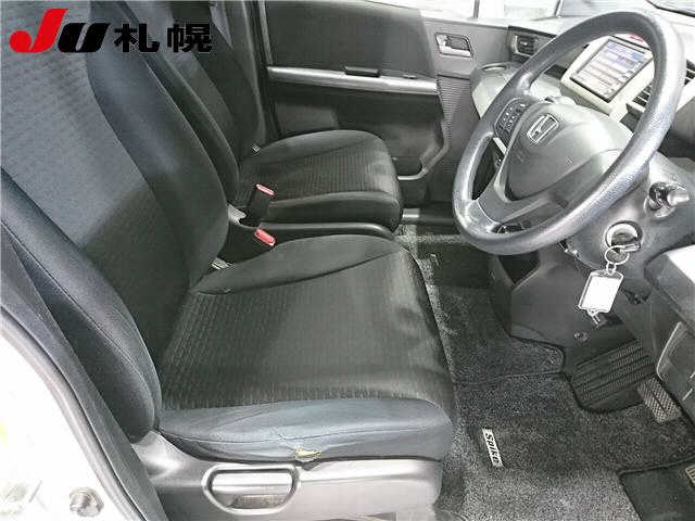 HONDA FREED SPIKE