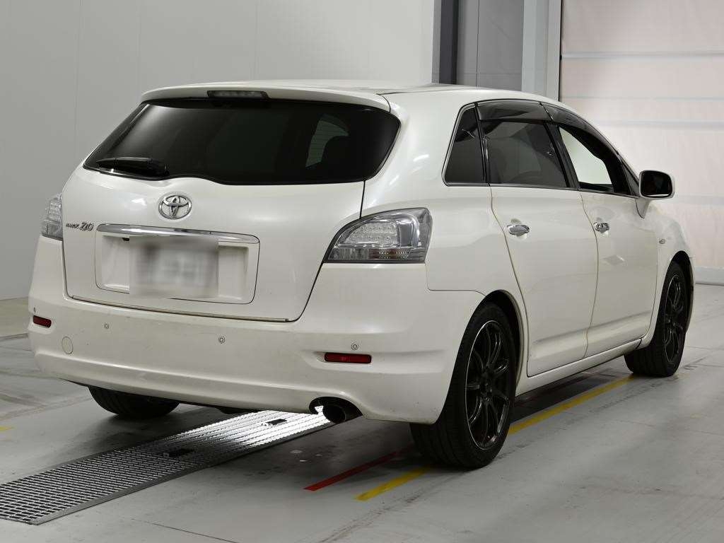 TOYOTA MARK X ZIO