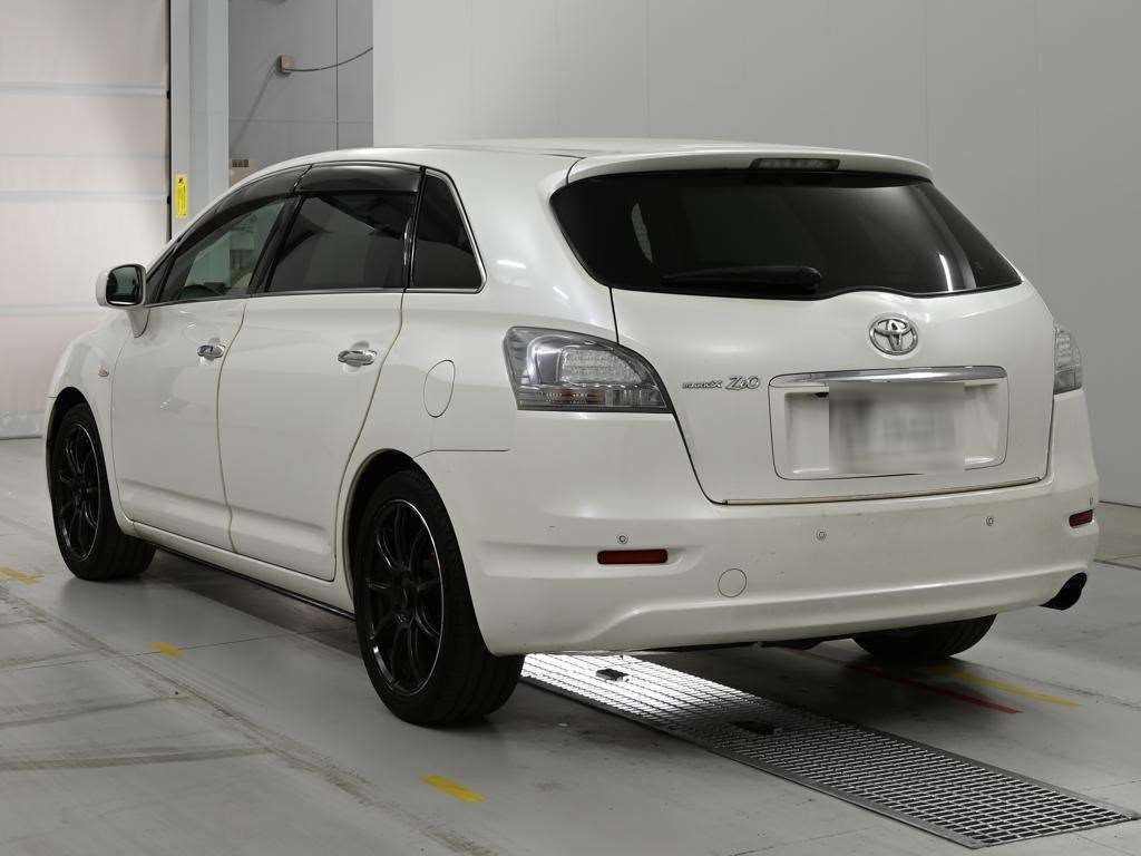 TOYOTA MARK X ZIO